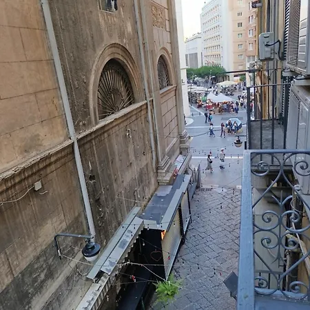 Montecalvario 41 Nápoles